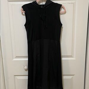 activewear dress, Sleeveless and Hooded size small